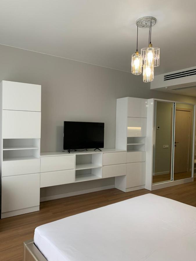 White Sails Apartment Batumi Exteriör bild