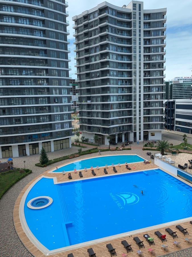 White Sails Apartment Batumi Exteriör bild
